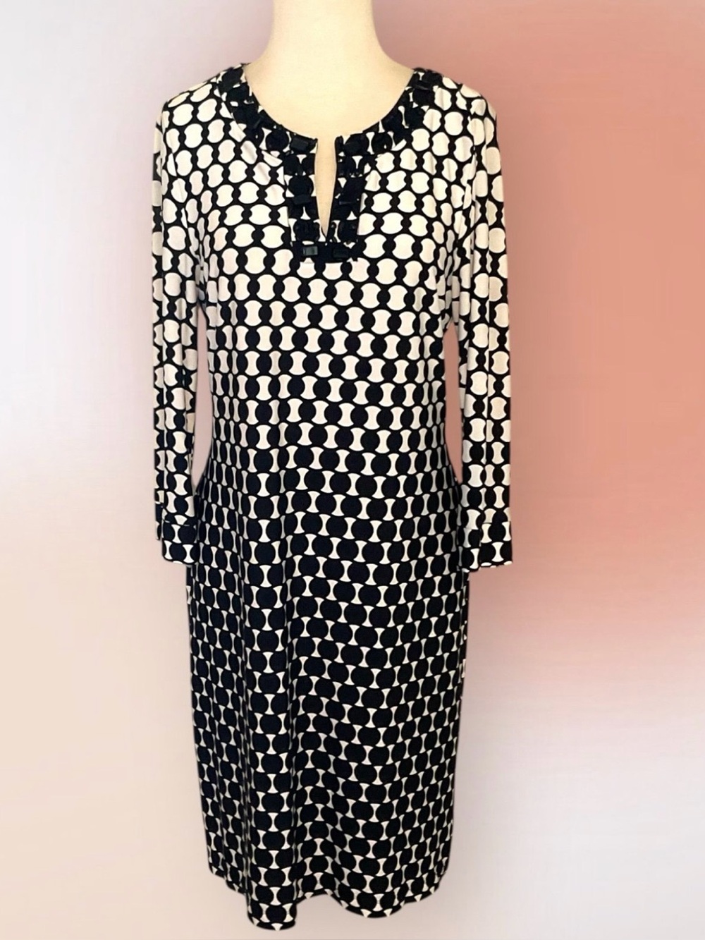 Chico’s Black & White Geo Print Embellished Midi Length Dress Size 1 Reg 8/10 M